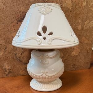 Elegant Cream Ceramic Lenox Candle Lamp